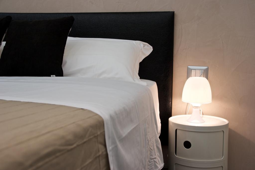 Roma Naif Rooms Extérieur photo