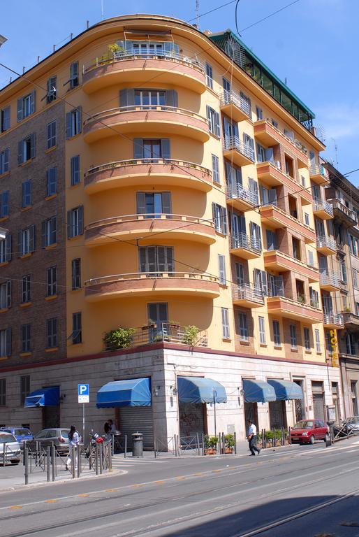 Roma Naif Rooms Extérieur photo